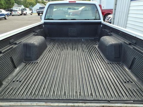 Used 1999 GMC Sonoma SL w/ Convenience Pkg RWD image 5