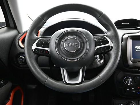 Used 2021 Jeep Renegade Sport image 24