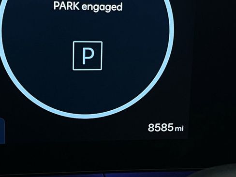 Used 2024 Hyundai Santa Fe Limited image 16