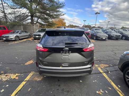 Used 2023 Ford Edge SEL AWD/4WD image 6