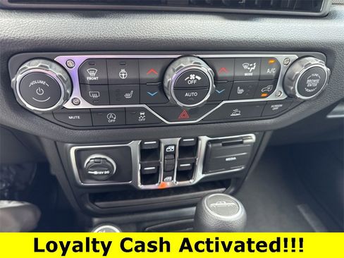 New 2025 Jeep Gladiator Sport image 13