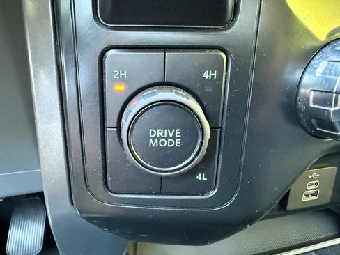 Used 2025 Ford F150 XLT w/ Equipment Group 301A Standard AWD/4WD image 22