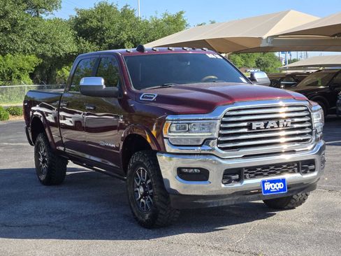 Used 2022 RAM 2500 Limited AWD/4WD image 3