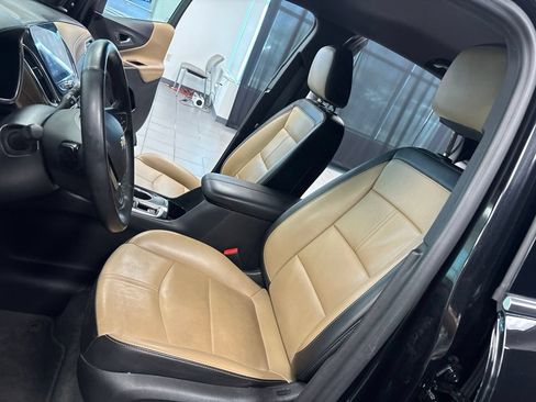 Used 2023 Chevrolet Equinox Premier AWD/4WD image 30