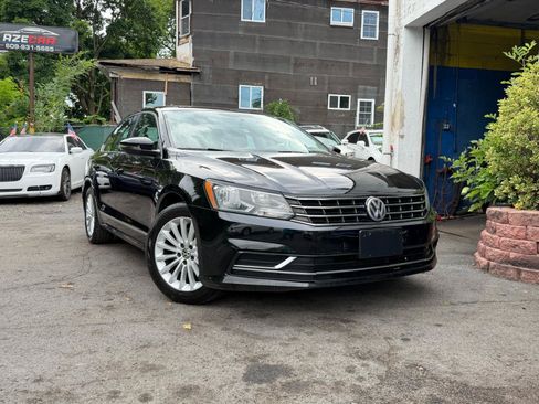 Used 2016 Volkswagen Passat 1.8T SE FWD image 18