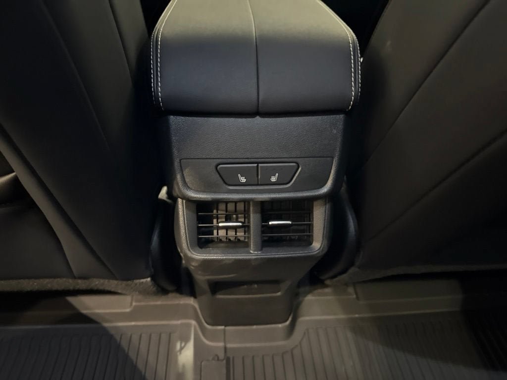 New 2027 GMC Terrain Elevation w/ Elevation Premium Package AWD/4WD image 21
