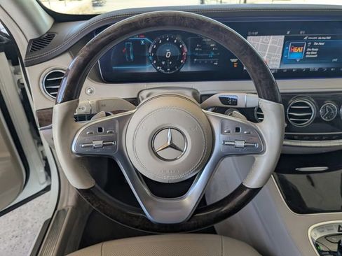 Used 2019 Mercedes-Benz S 560 Sedan image 24