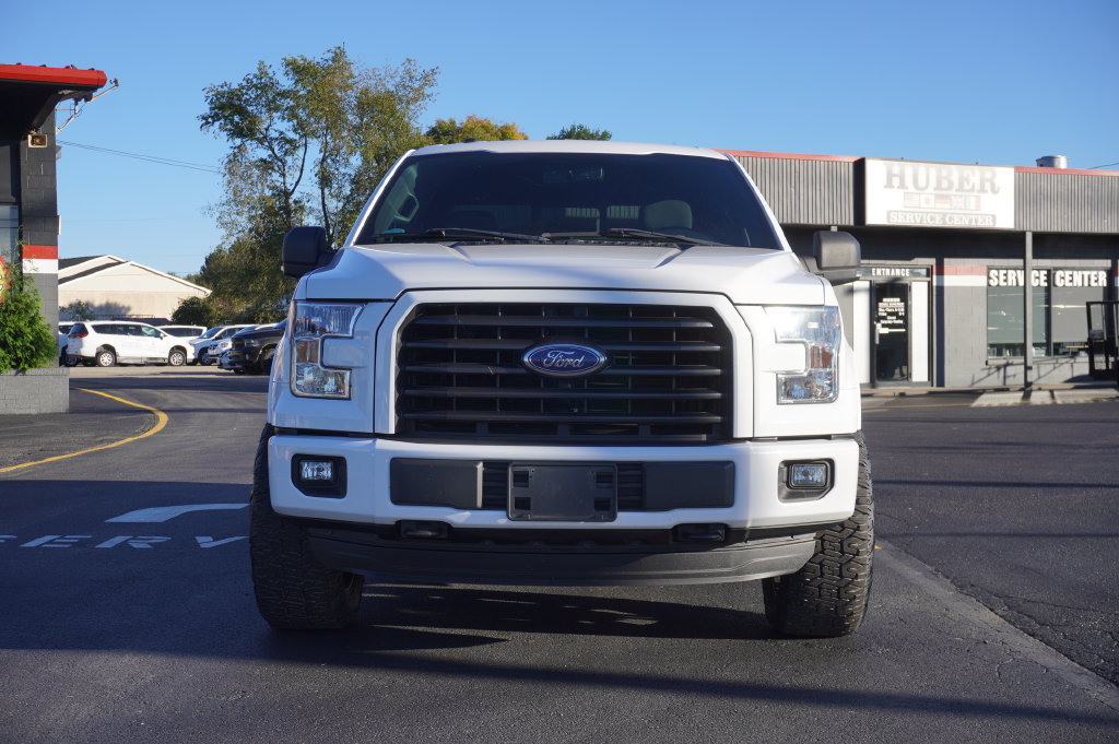 Used 2015 Ford F150 XLT w/ Equipment Group 302A Luxury AWD/4WD image 2