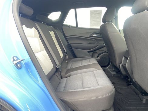 Certified 2024 Chevrolet Trax RS image 26