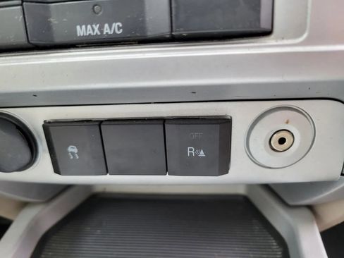 Used 2008 Mercury Mariner Premier FWD image 17