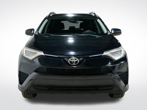 Used 2017 Toyota RAV4 LE image 10