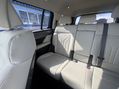 Used 2025 Hyundai Santa Fe SEL image 38