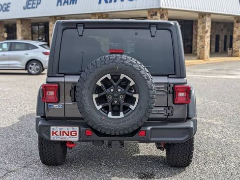 Used 2024 Jeep Wrangler Unlimited Rubicon w/ Technology Group AWD/4WD image 7