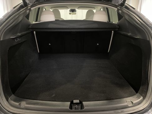 Used 2023 Tesla Model Y Long Range image 25