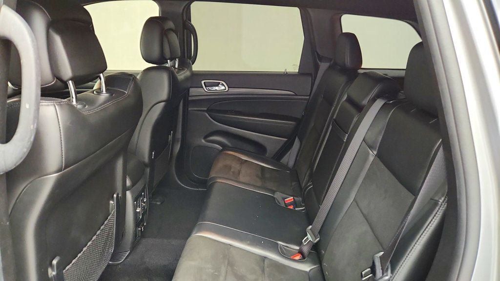 Used 2021 Jeep Grand Cherokee Laredo X AWD/4WD image 22