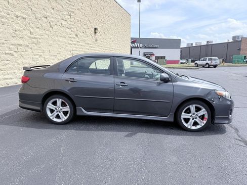 Used 2013 Toyota Corolla S w/ Premium Pkg FWD image 6