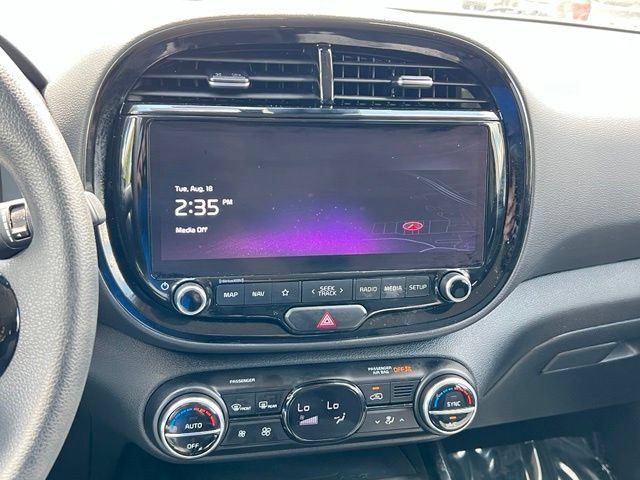 Certified 2023 Kia Soul S FWD image 25