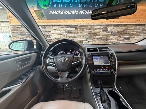 Used 2016 Toyota Camry XLE w/ Moonroof Package FWD image 18