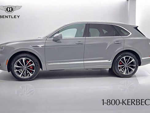 New 2025 Bentley Bentayga image 3
