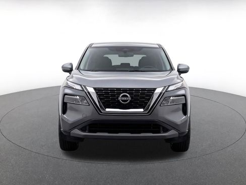 Used 2025 Nissan Rogue SV AWD/4WD image 2