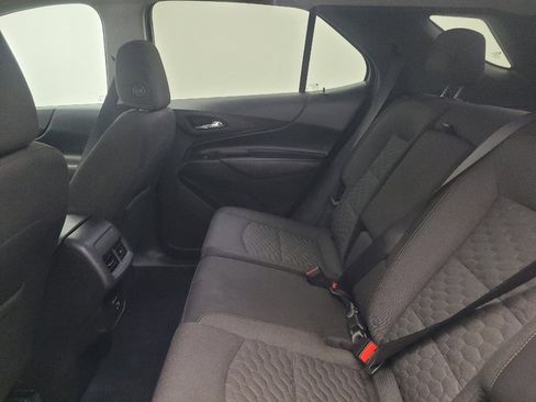Used 2021 Chevrolet Equinox LT AWD/4WD image 18