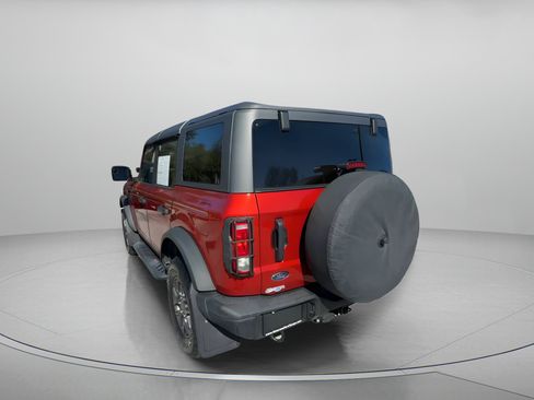 Certified 2024 Ford Bronco Black Diamond image 22