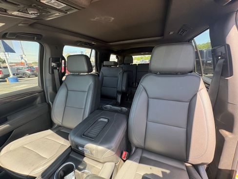 Used 2023 Chevrolet Tahoe Z71 w/ Off-Road Capability Package AWD/4WD image 17