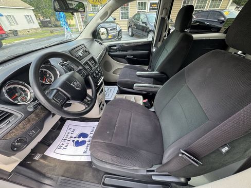 Used 2011 Dodge Grand Caravan Express w/ PWR Window Group FWD image 26