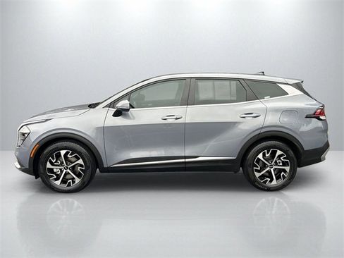 Certified 2023 Kia Sportage EX image 4