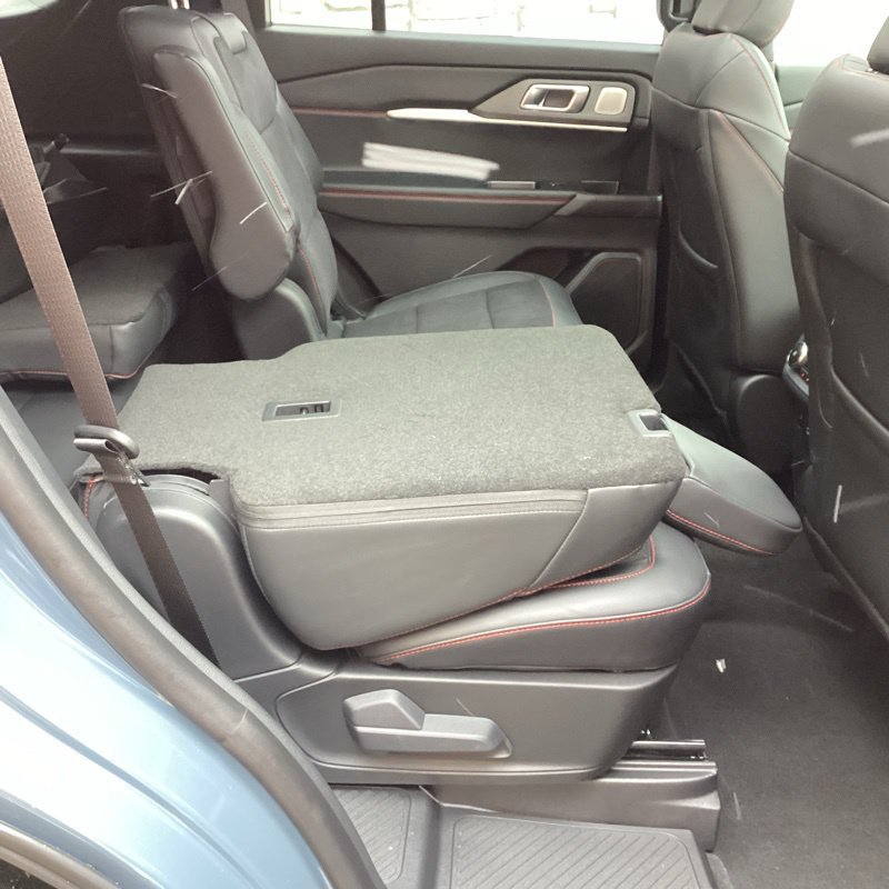 New 2026 Ford Explorer ST w/ Sun And Sound Package AWD/4WD image 18