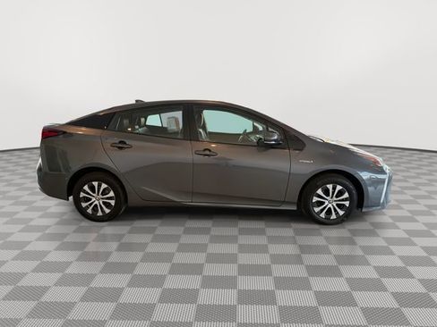 Used 2019 Toyota Prius XLE w/ Advanced Technology Package image 12