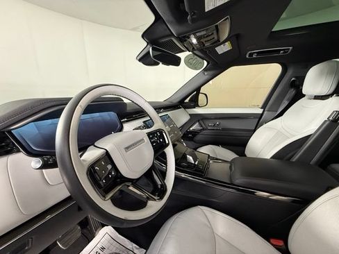 Used 2025 Land Rover Range Rover Sport Dynamic SE AWD/4WD image 19