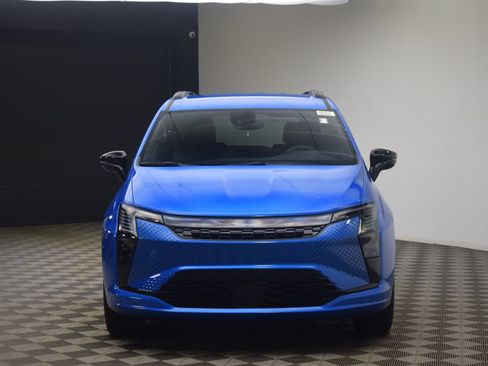 New 2027 Chrysler Pacifica Select AWD/4WD image 2