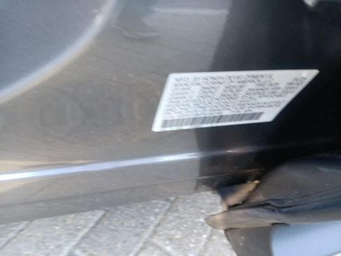 Used 2023 Acura MDX SH-AWD w/ Advance Package image 9