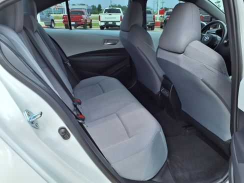 Certified 2025 Toyota Corolla SE FWD image 20
