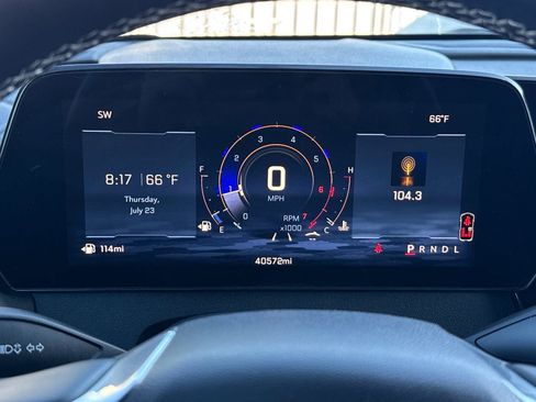 Used 2025 Chevrolet Traverse LT FWD image 29