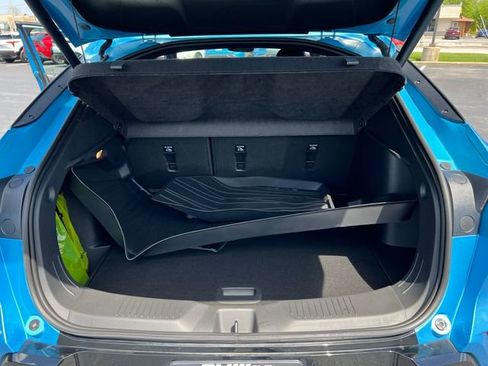 Used 2025 Buick Envista Sport Touring w/ Convenience II Package FWD image 25