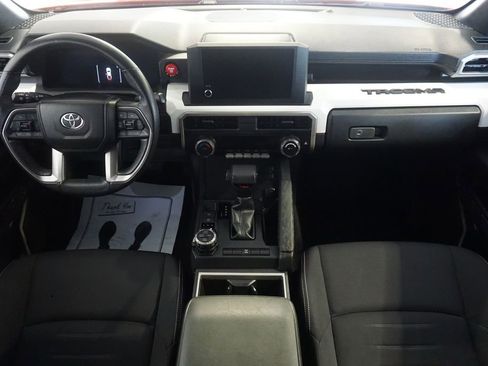 Certified 2024 Toyota Tacoma TRD Off-Road AWD/4WD image 25