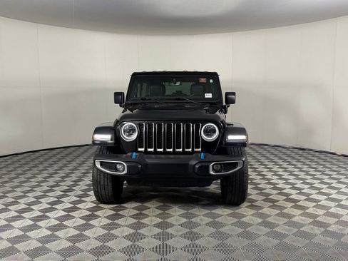 Used 2023 Jeep Wrangler Unlimited Sahara w/ Cold Weather Group AWD/4WD image 11