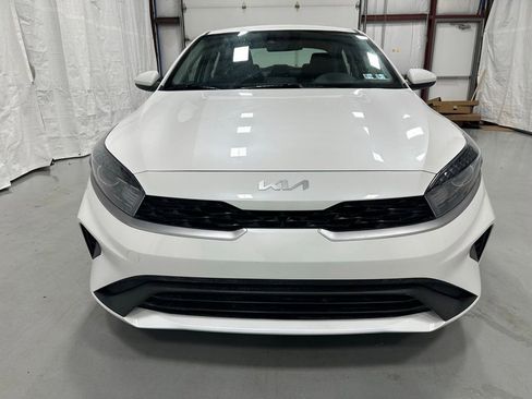 Used 2024 Kia Forte LXS image 2