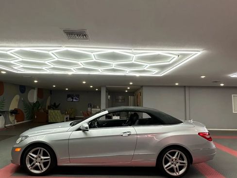 Used 2011 Mercedes-Benz E 350 Cabriolet image 12