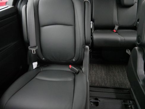 Certified 2026 Honda Odyssey EX-L image 12