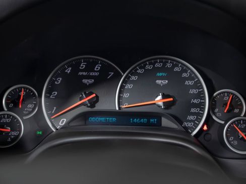 Used 2013 Chevrolet Corvette Grand Sport w/ 2LT Preferred Equipment Group RWD image 34