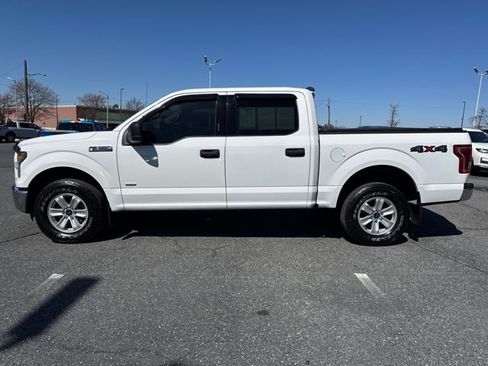 Used 2015 Ford F150 XLT image 2