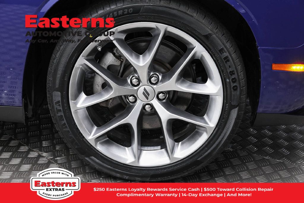Used 2022 Dodge Challenger SXT w/ Plus Package RWD image 32