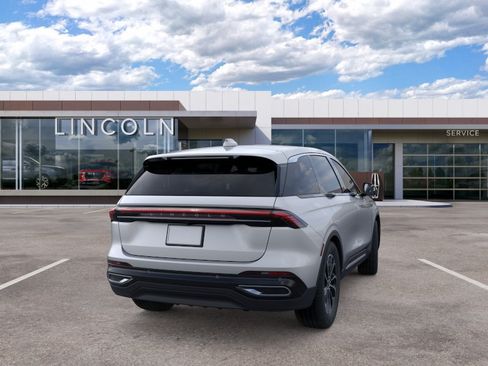New 2026 Lincoln Nautilus Premier AWD/4WD image 8