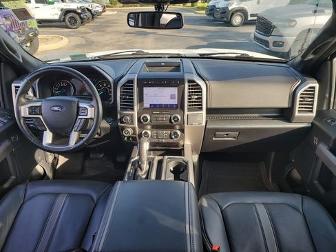 Used 2019 Ford F150 Platinum w/ Equipment Group 701A Luxury AWD/4WD image 15