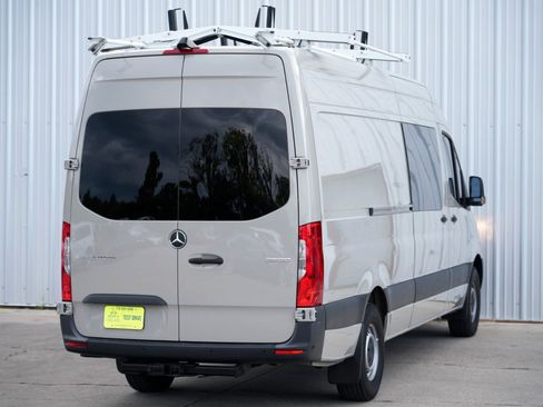 Used 2023 Mercedes-Benz Sprinter 2500 image 45