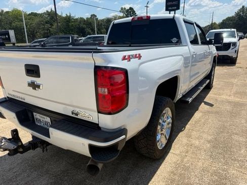 Used 2019 Chevrolet Silverado 2500 High Country w/ Duramax Plus Package AWD/4WD image 4