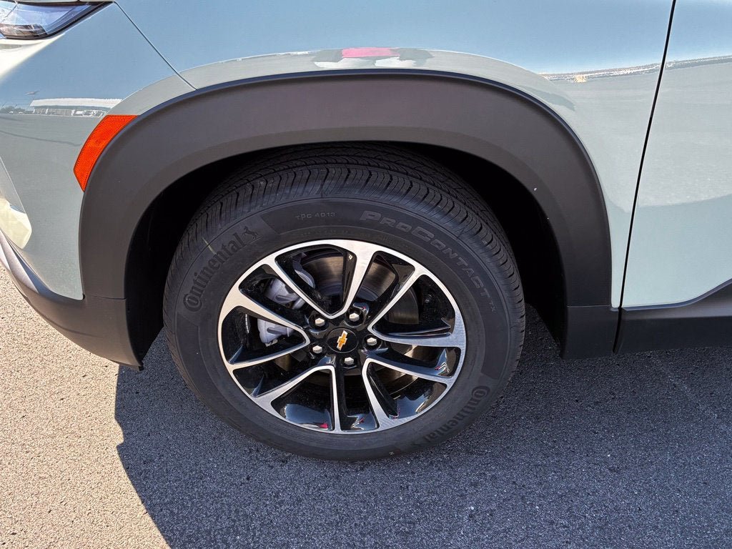 New 2026 Chevrolet TrailBlazer LT w/ LT Cold Weather Package FWD image 33
